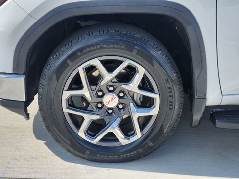 Used 2024 GMC Sierra 1500 SLT RWD image 11