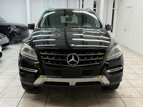 Used 2014 Mercedes-Benz ML 350 ML 350 4MATIC Sport Utility 4D w/ Premium 1 Package image 2