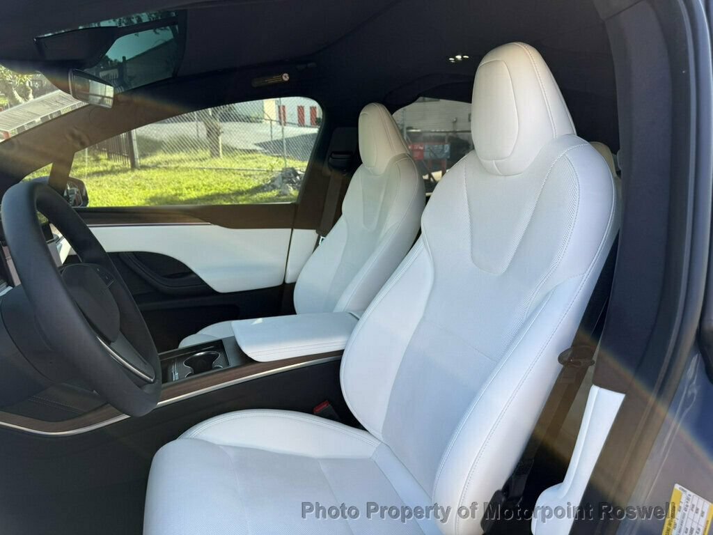 Used 2026 Tesla Model X AWD/4WD image 9