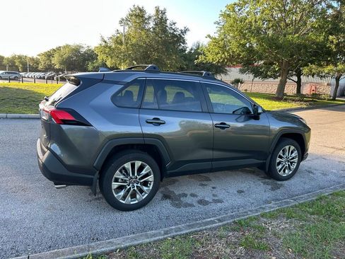 Certified 2025 Toyota RAV4 XLE Premium image 5