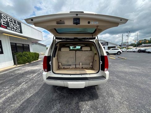 Used 2007 Cadillac Escalade AWD w/ Information Package image 29