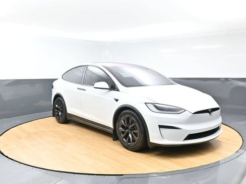 Used 2024 Tesla Model X AWD/4WD image 2
