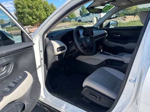 Used 2024 Honda HR-V EX-L image 17