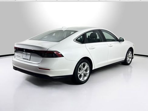 Certified 2023 Honda Accord LX image 11