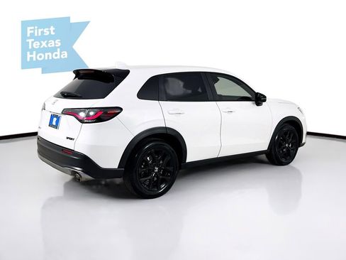 Used 2023 Honda HR-V Sport image 10