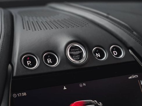 Used 2021 Aston Martin DBX AWD/4WD image 58