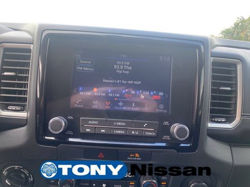 Used 2023 Nissan Frontier SV w/ Technology Package AWD/4WD image 16