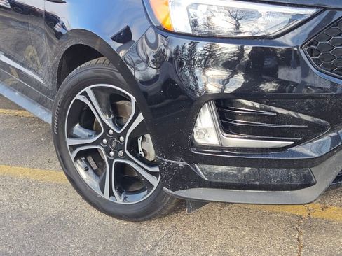 Used 2019 Ford Edge ST w/ Convenience Package image 3
