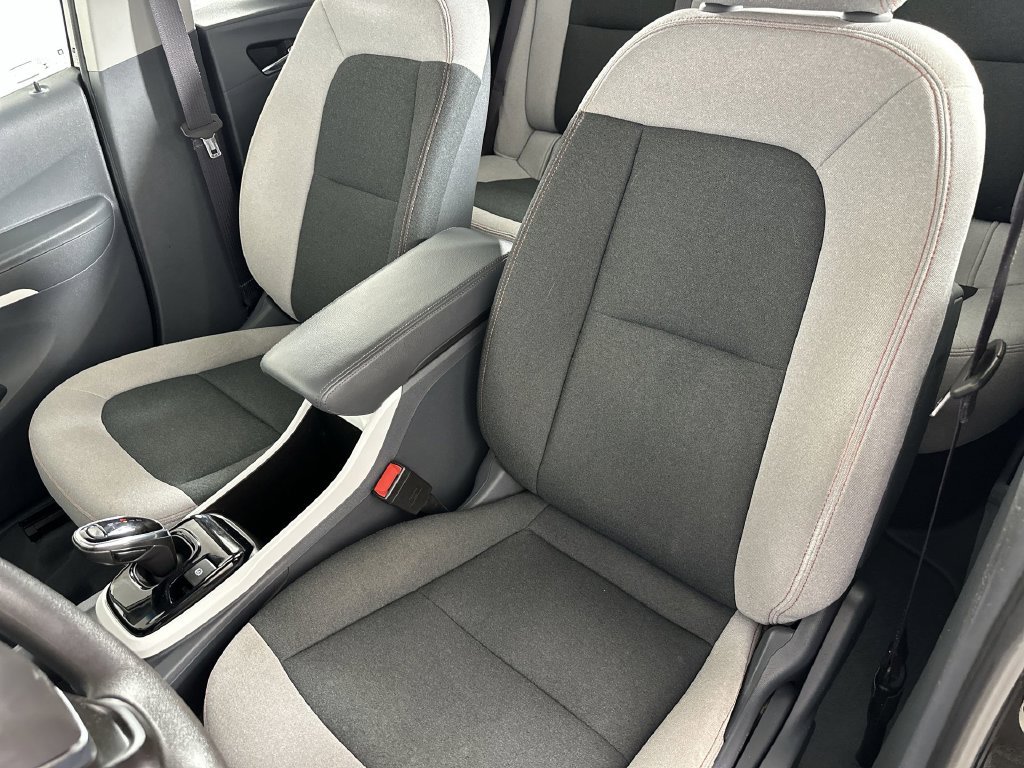 Used 2017 Chevrolet Bolt LT FWD image 21