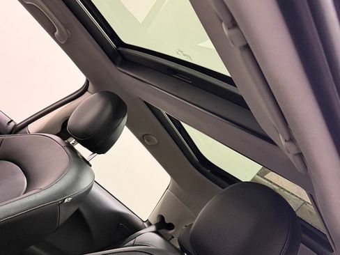 Used 2014 MINI Cooper 2-Door Hardtop image 15