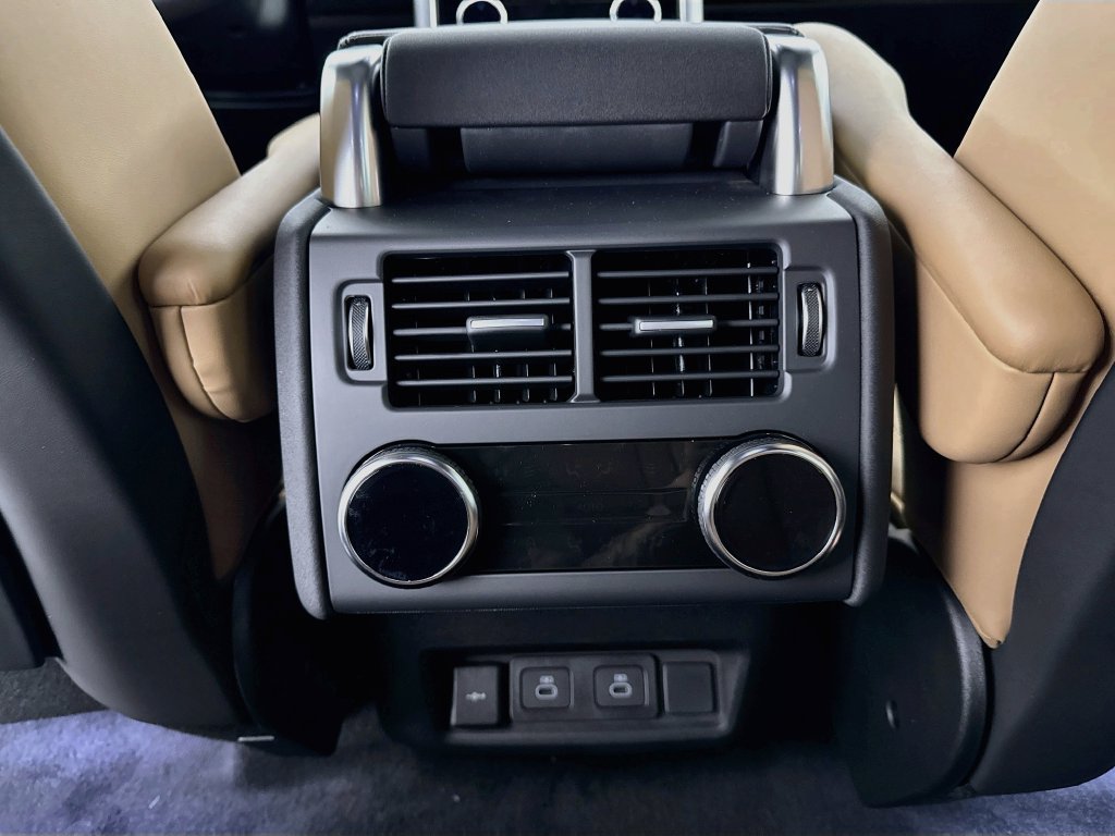 New 2026 Land Rover Discovery Dynamic SE AWD/4WD image 27