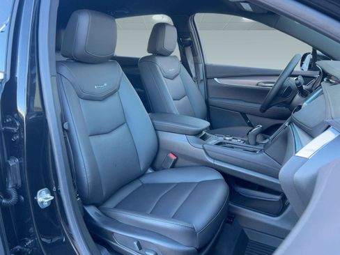New 2025 Cadillac XT5 Luxury w/ LPO, Floor Liner Package image 37