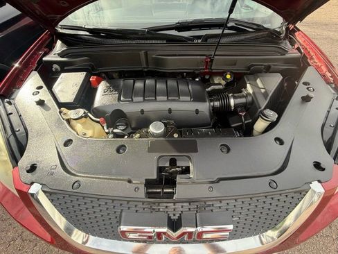 Used 2009 GMC Acadia SLT image 24