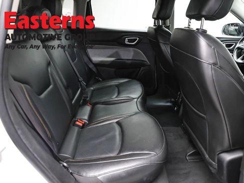 Used 2022 Jeep Compass Latitude AWD/4WD image 23