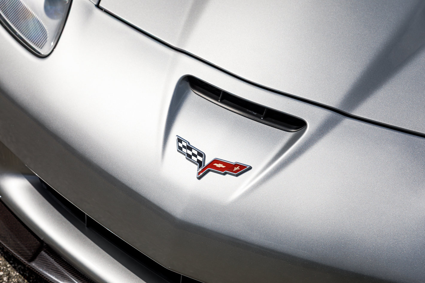Used 2012 Chevrolet Corvette ZR1 w/ 3ZR Preferred Equipment Group RWD image 6