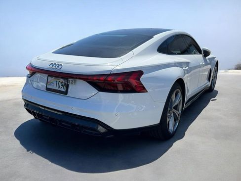 Used 2022 Audi e-tron GT Premium Plus image 6