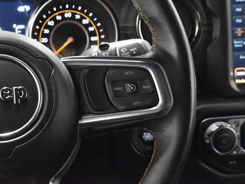 Used 2021 Jeep Wrangler Unlimited Sahara image 10