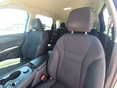 Used 2024 Nissan Rogue S AWD/4WD image 20