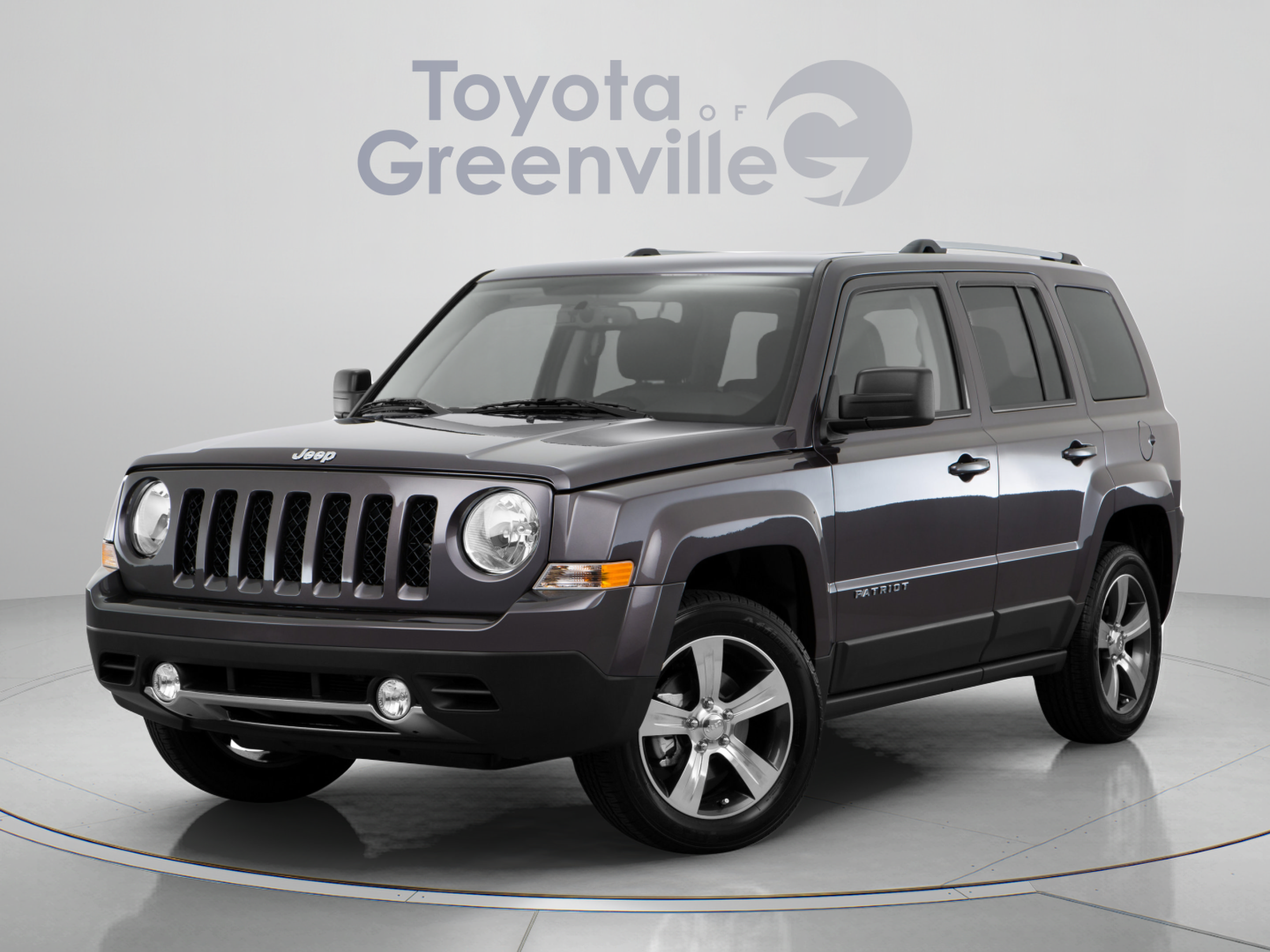 Used 2016 Jeep Patriot Latitude w/ Sun/Sound Group FWD image 10