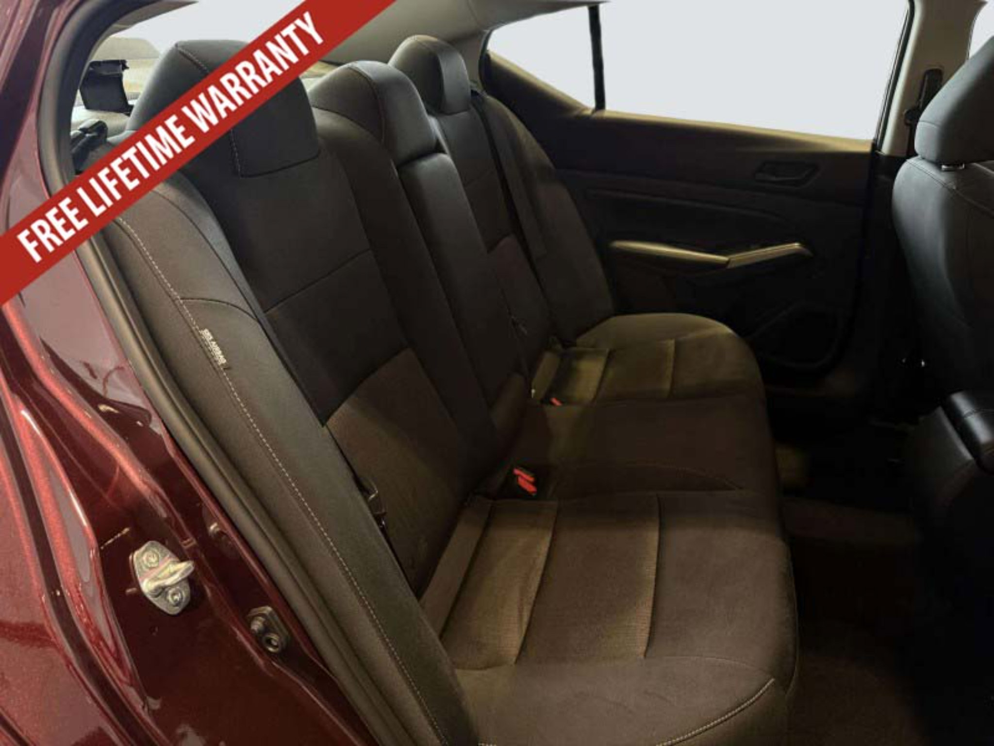 Used 2025 Nissan Altima 2.5 SV FWD image 30