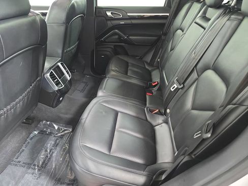 Used 2017 Porsche Cayenne S Platinum AWD/4WD image 24
