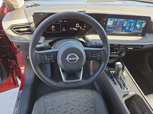 New 2026 Nissan Kicks SV w/ SV Premium Package image 31