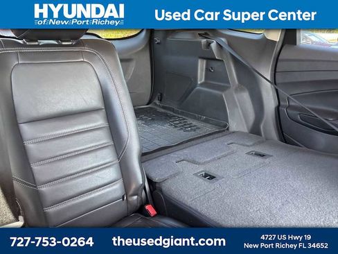 Used 2017 Ford Escape Titanium w/ Equipment Group 301A FWD image 9