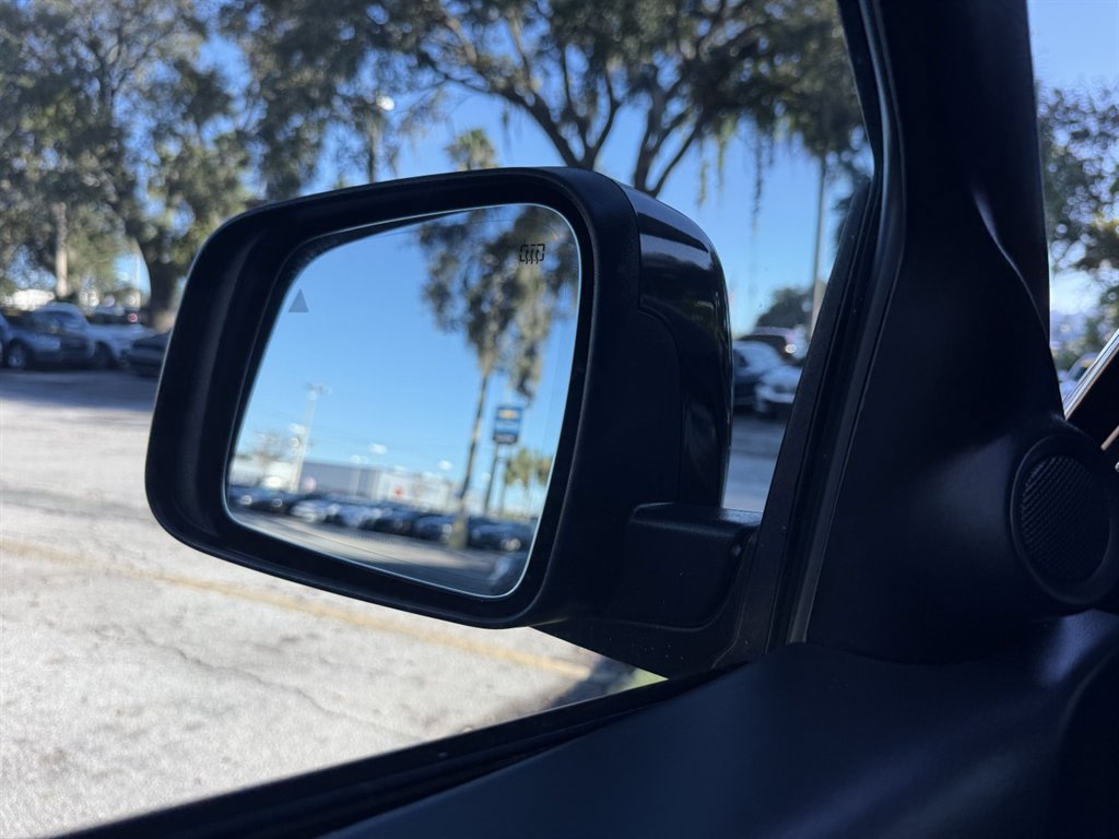 Used 2021 Dodge Durango R/T w/ Premium Interior Group RWD image 31