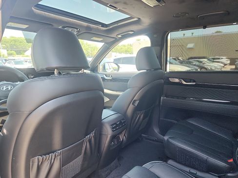 Certified 2025 Hyundai Palisade Calligraphy AWD/4WD image 25