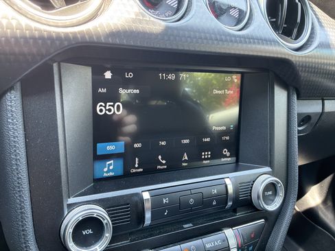 Used 2018 Ford Mustang GT Premium w/ GT Performance Package RWD image 23