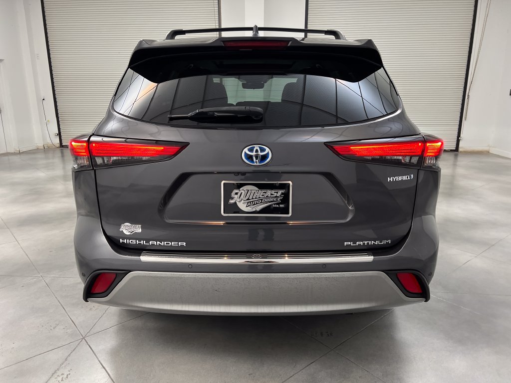 Used 2020 Toyota Highlander Platinum FWD image 8