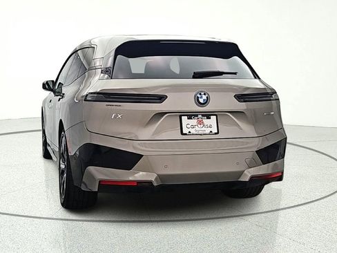 Used 2023 BMW iX xDrive50 w/ Ultimate Package 2 AWD/4WD image 6