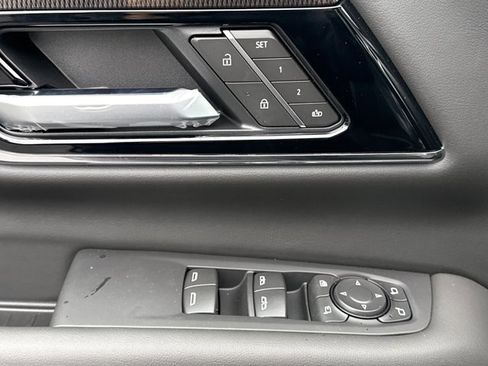 New 2026 GMC Yukon Elevation image 16