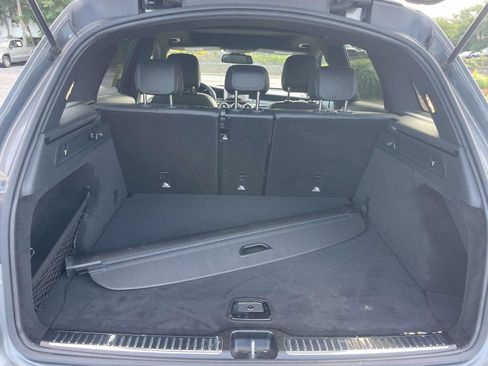 Used 2017 Mercedes-Benz GLC 300 4MATIC image 8