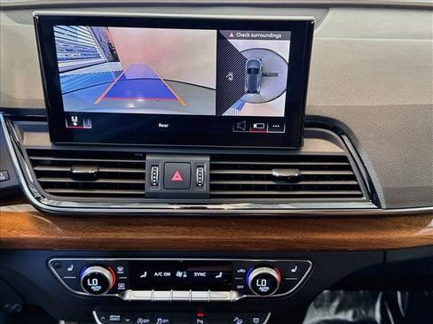 Used 2022 Audi Q5 2.0T Premium Plus w/ Premium Plus Package AWD/4WD image 14