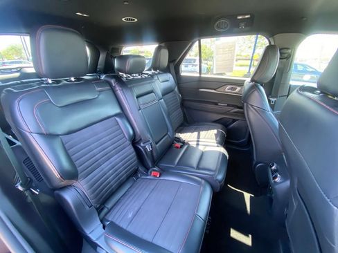 Certified 2025 Ford Explorer ST-Line w/ ST-Line Street Pack AWD/4WD image 46
