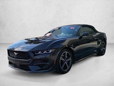 Used 2024 Ford Mustang Premium image 10