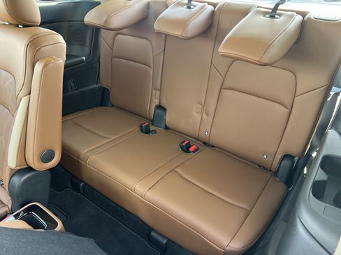 New 2026 Nissan Pathfinder Platinum image 23