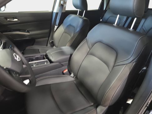 New 2026 Nissan Pathfinder SL image 15