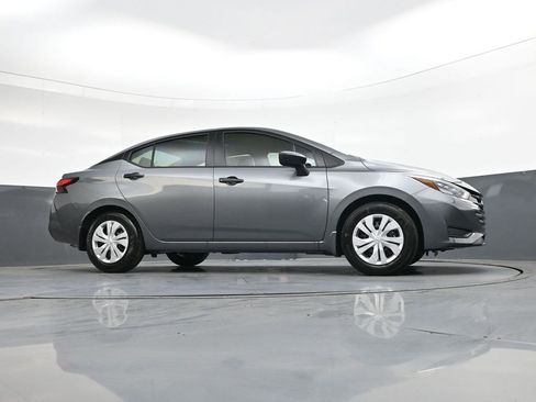 Used 2025 Nissan Versa S w/ Trunk Package image 38