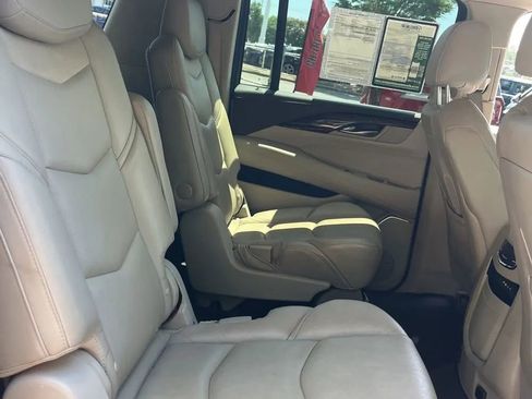 Used 2016 Cadillac Escalade ESV Premium AWD/4WD image 21