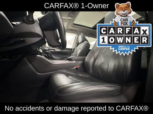 Used 2021 Toyota Highlander Platinum image 2