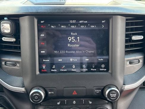 Used 2020 RAM 1500 Big Horn AWD/4WD image 28
