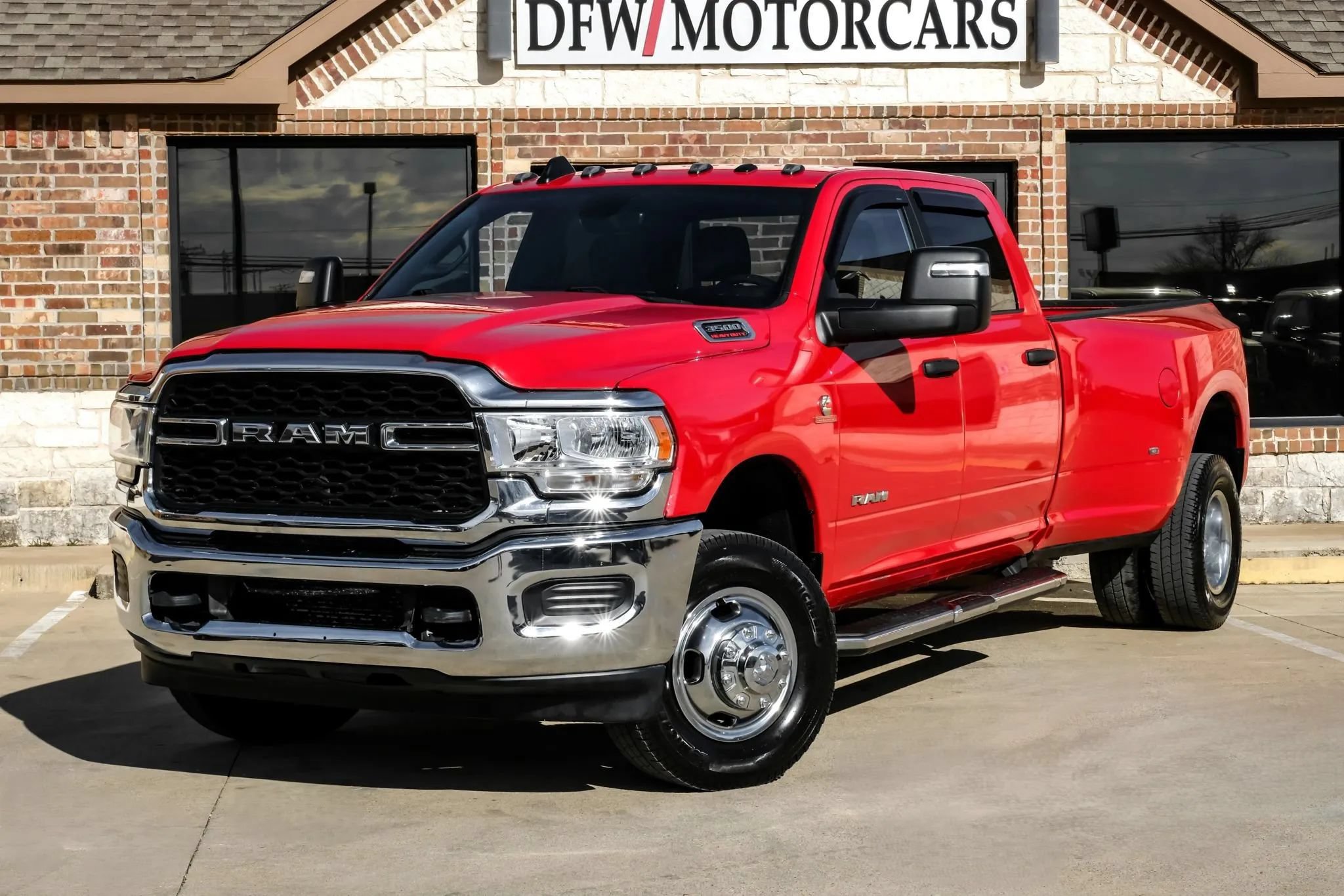 Used 2023 RAM 3500 Big Horn AWD/4WD image 2