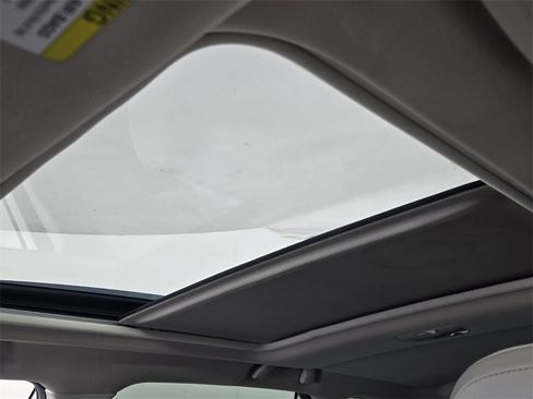 Used 2020 Subaru Forester Limited image 10