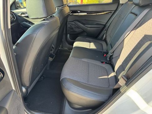 New 2026 Kia Seltos S FWD image 10