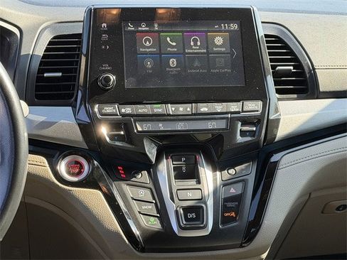 Used 2023 Honda Odyssey Touring image 17