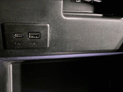 Used 2025 GMC Sierra 1500 SLT image 30