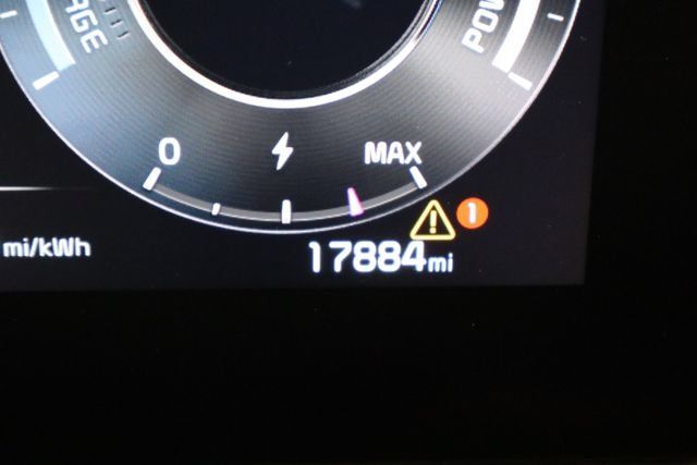 Certified 2023 Kia Niro Wind FWD image 41
