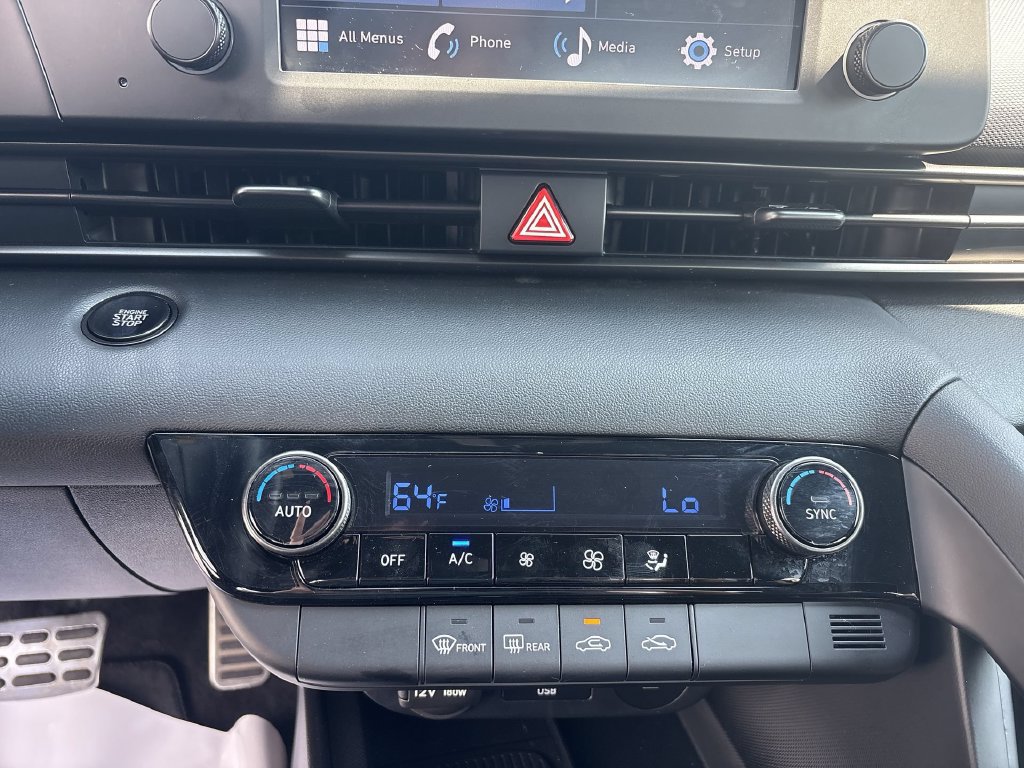 Used 2025 Hyundai Elantra Sport FWD image 16